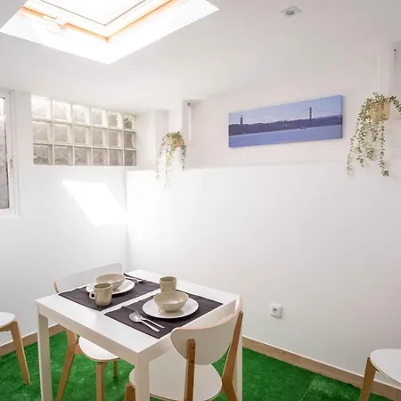 Full Near Tour Of Belem - Touristic Area * Lisbon